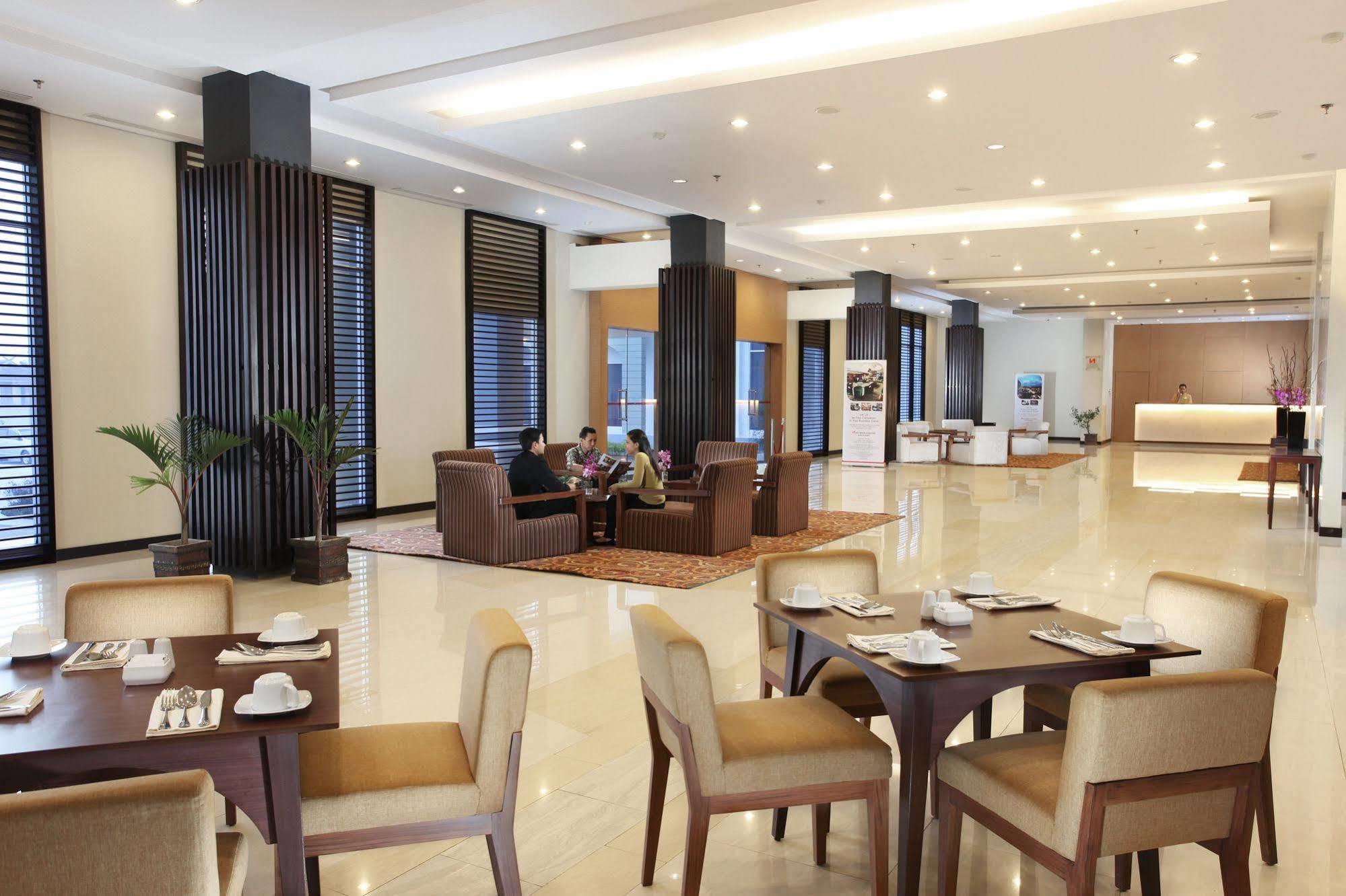 Swiss-Belinn Pangkalanbuun Eksteriør bilde